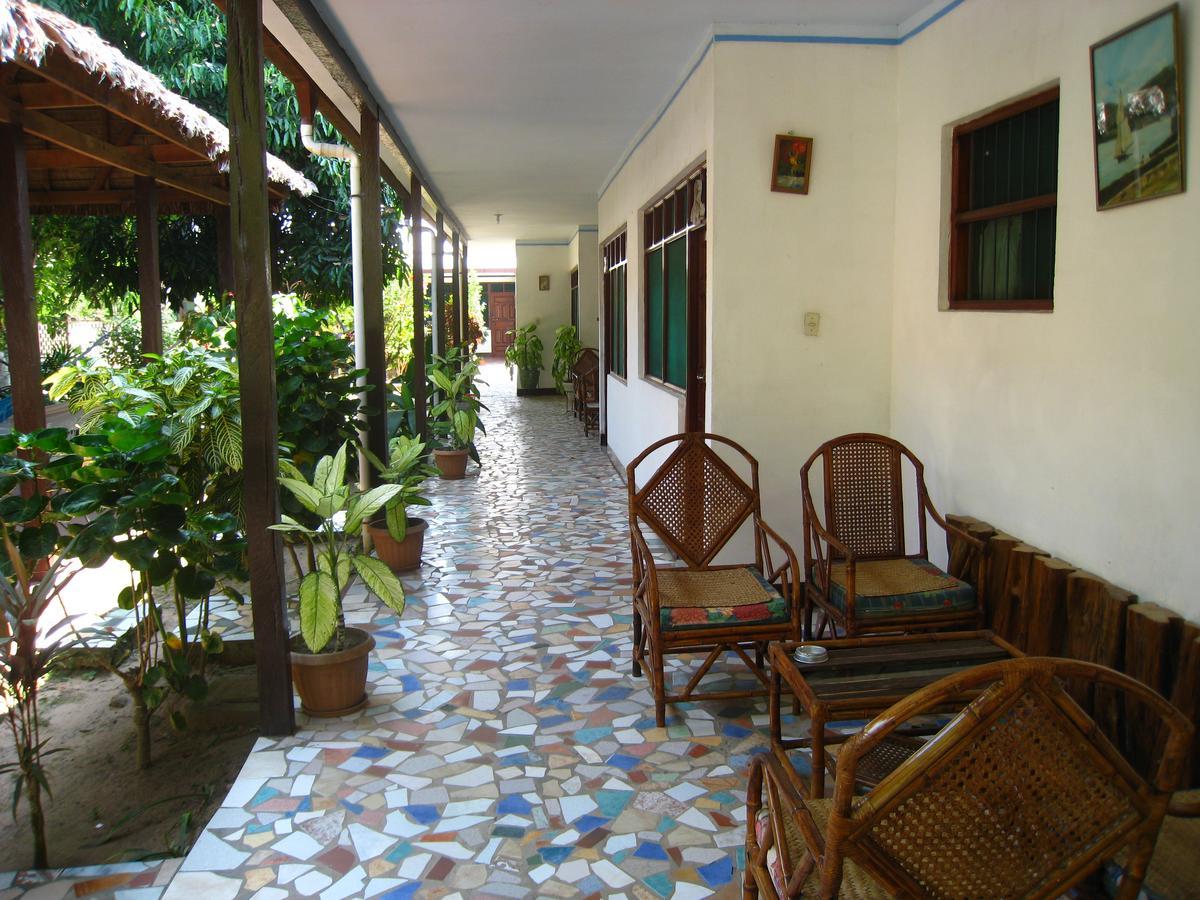 Hotel Oriental Rurrenabaque Exterior foto